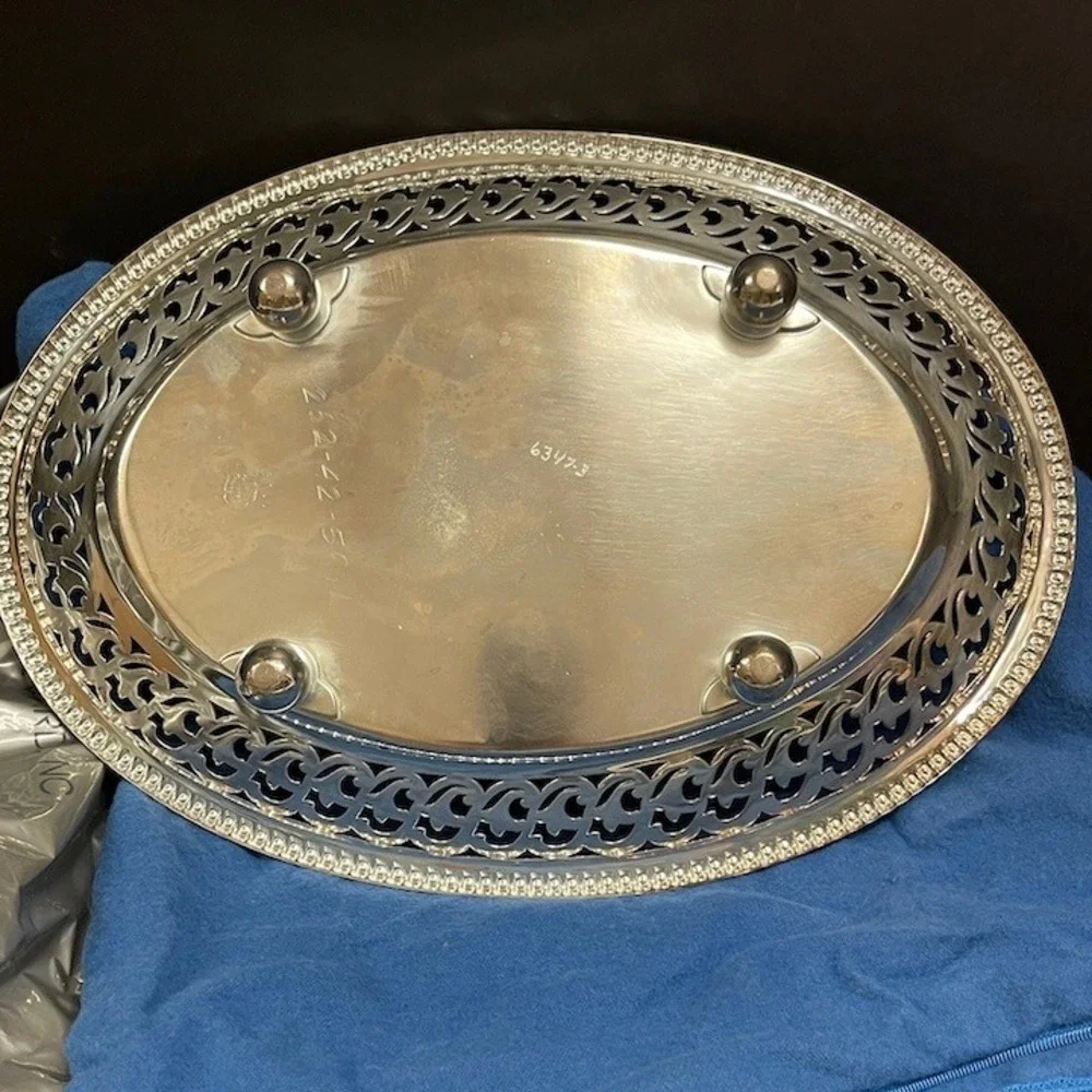 Antique Manning-Bowman EPNS Silverplated Footed Bread Tray Basket Monogram